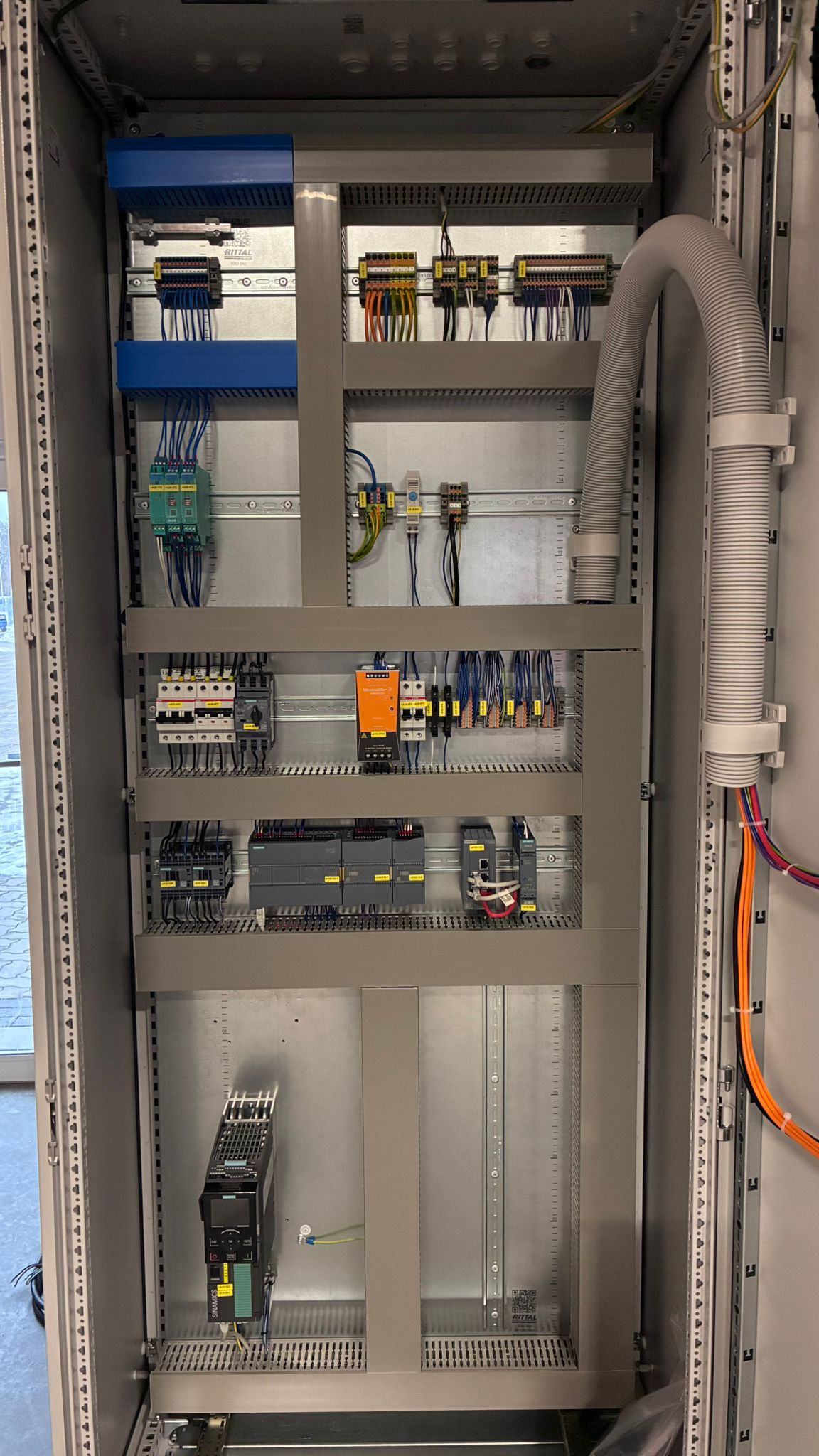 Schaltschrankbau als Einzelanfertigung erklärt